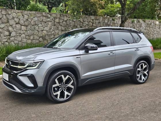 VOLKSWAGEN TAOS 1.4 250 TSI TOTAL FLEX HIGHLINE AUTOMÁTICO